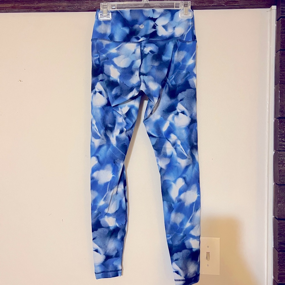 Lululemon Blue Leggings Size 6